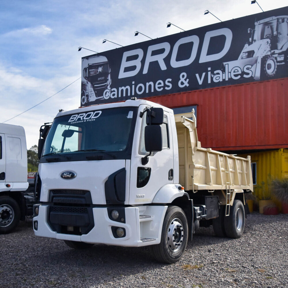 FORD CARGO 1517