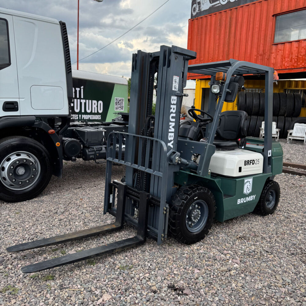 AUTOELEVADOR BRUMBY